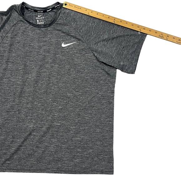 Nike Swim Mens Size XXL Shirt Activewear Outdoor UPF 40 Pool Beach Hiking Surf - Picture 7 of 9